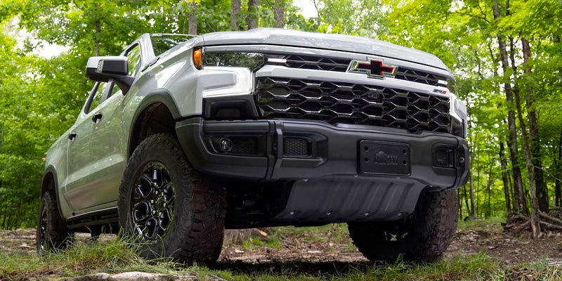 2024 Chevrolet Silverado Grille
