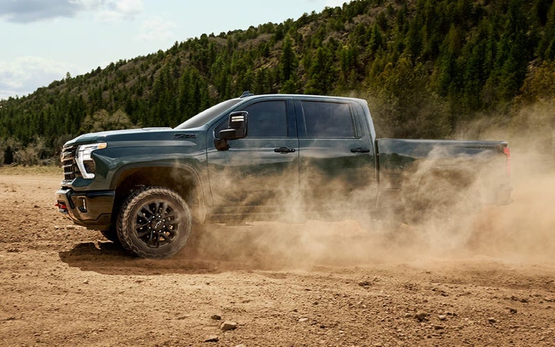 2026ChevroletSilverado2500HD-exterior-02.jpg